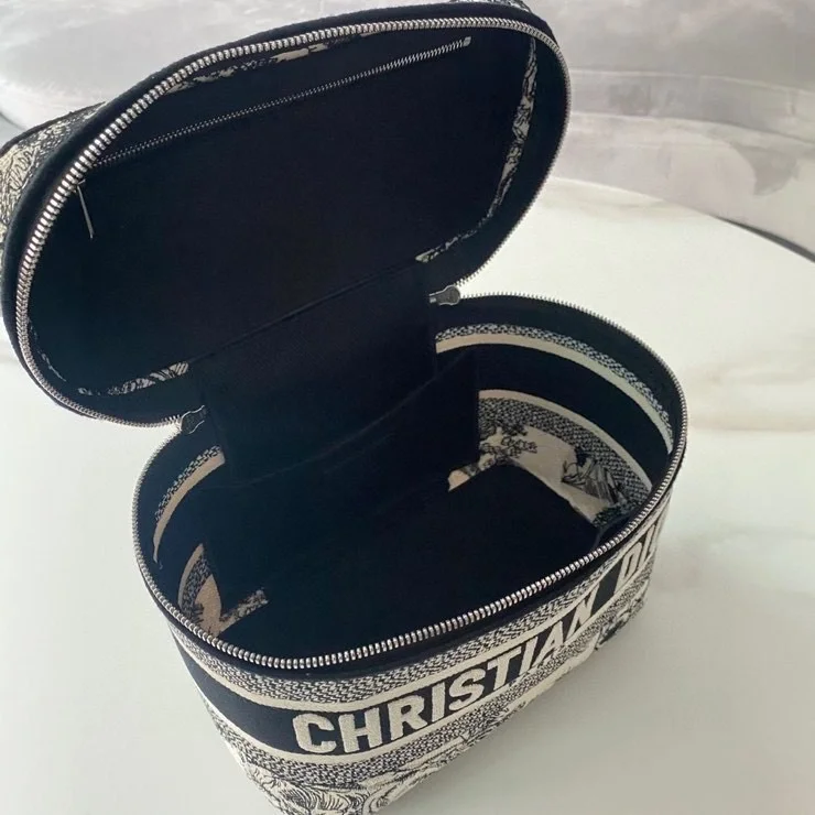 디올 트래블 베니티 케이스