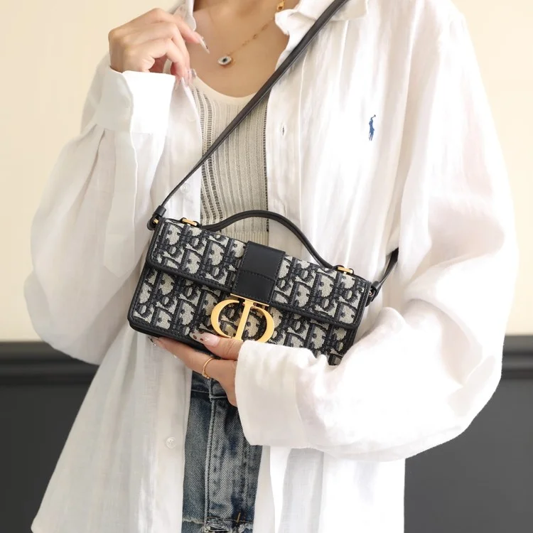 디올 Montaigne 몽테인 30