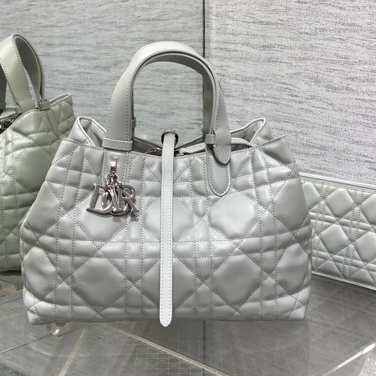 디올 뚜주흐백 미디엄