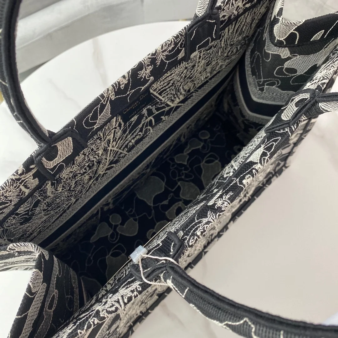 디올 별자리 캔버스 북 토트 라지 백