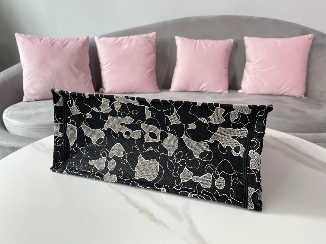 디올 별자리 캔버스 북 토트 라지 백