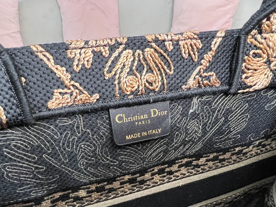 디올 쇼핑 북 토트 미디움 백