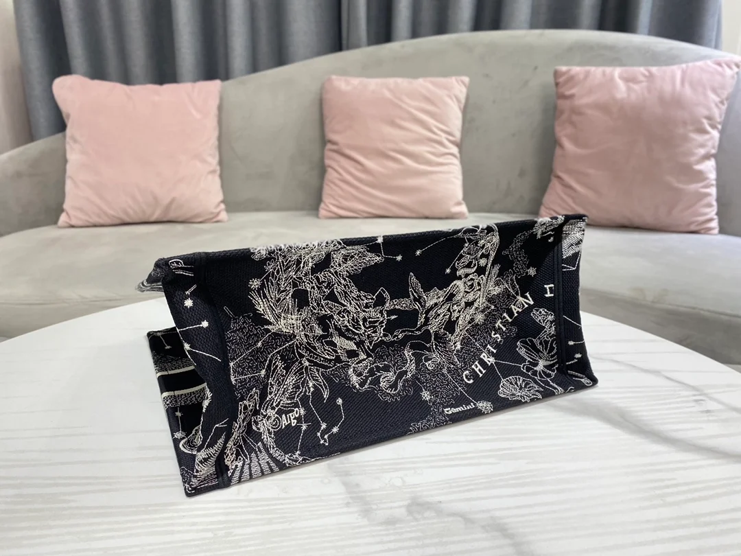 디올 별자리 북 토트 미디움 백 블랙