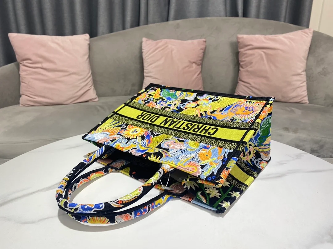 디올 블랙 멀티 컬러 북 토트 미디움 백