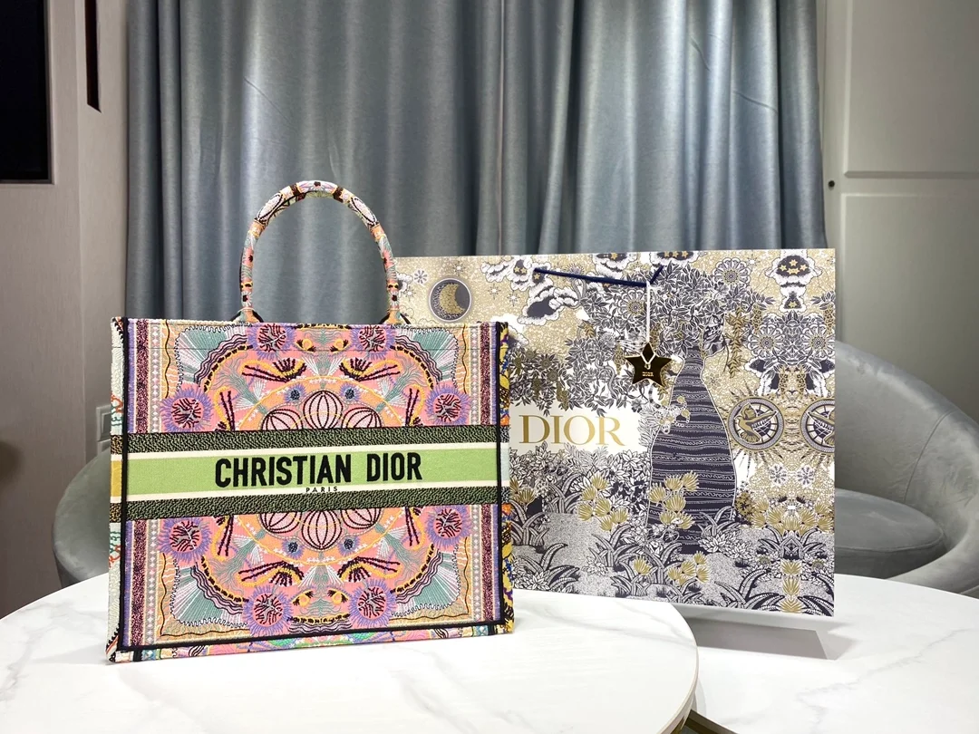 디올 멀티컬러 핑크 북 토트 라지 백