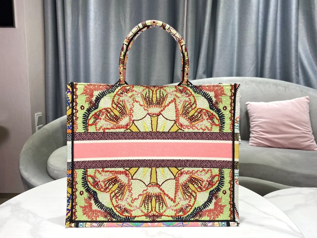 디올 멀티컬러 핑크 북 토트 라지 백