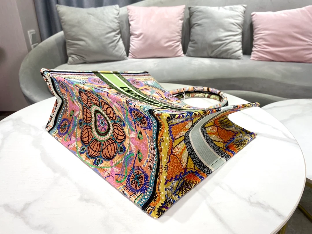 디올 멀티컬러 핑크 북 토트 라지 백