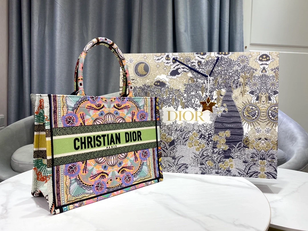 디올 멀티컬러 핑크 북 토트 미디움 백