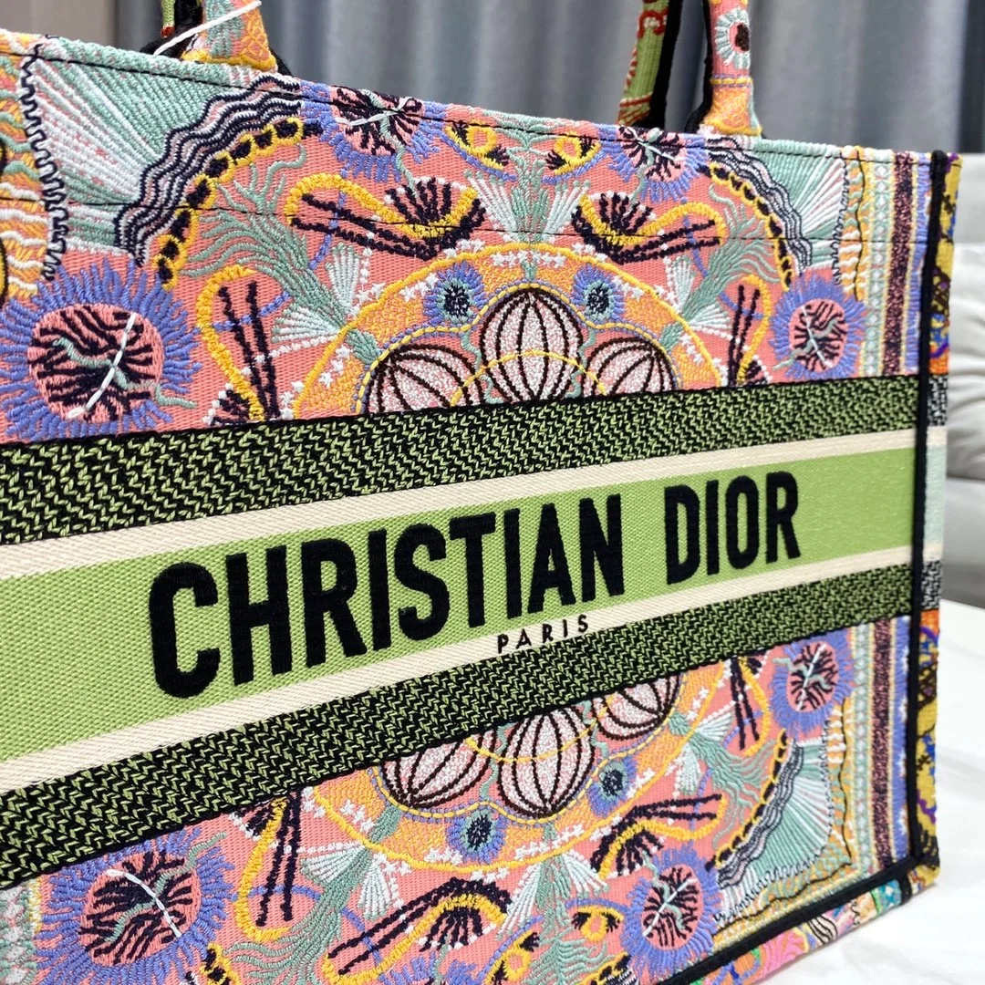 디올 멀티컬러 핑크 북 토트 미디움 백