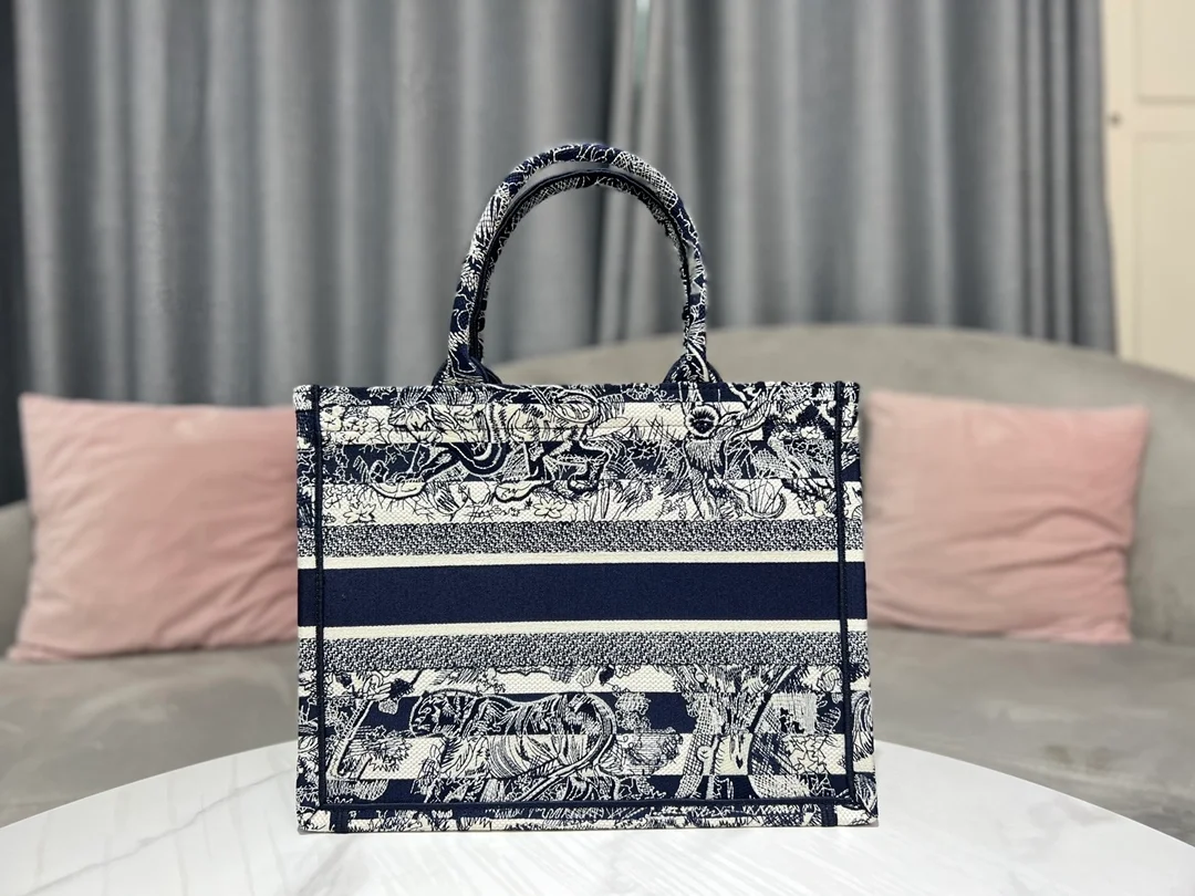 디올 Toile de jouy 북 토트 미디움 백
