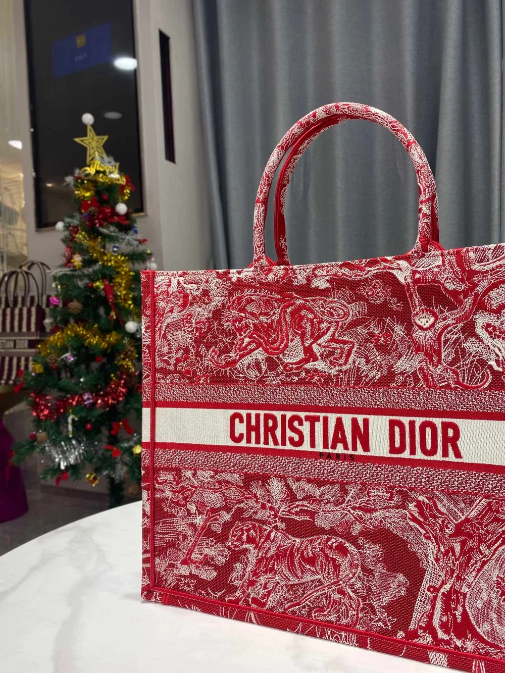 디올 퓨시아 북 토트 라지 백