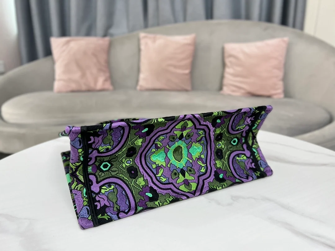 디올 인디언 퍼플 자수 북 토트 미디움 백