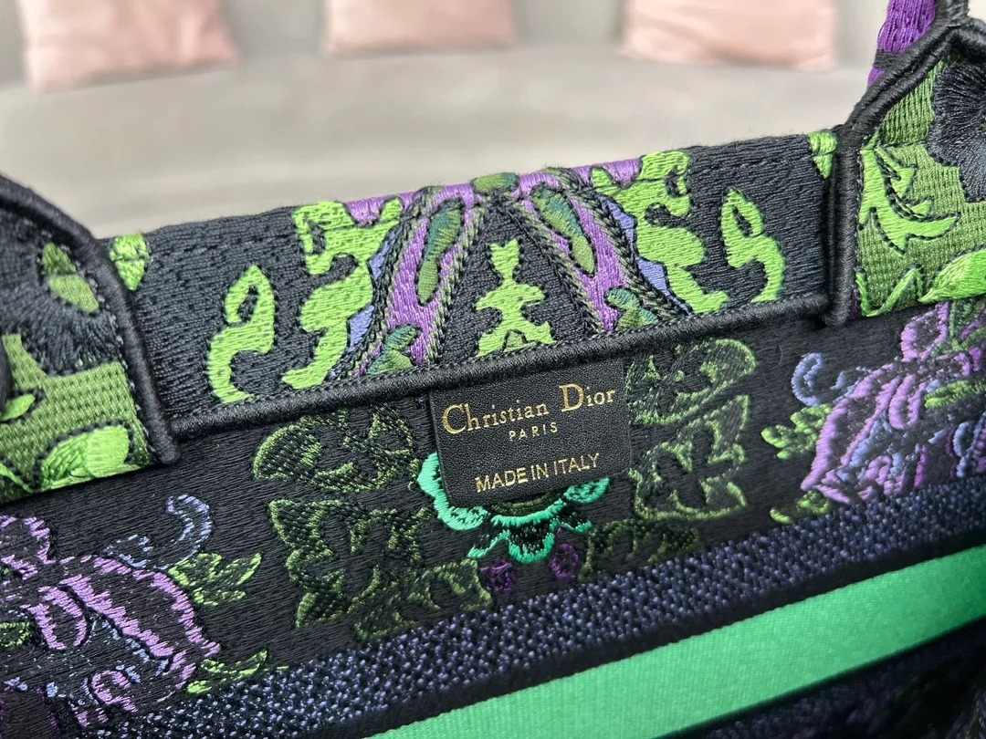 디올 인디언 퍼플 자수 북 토트 미디움 백