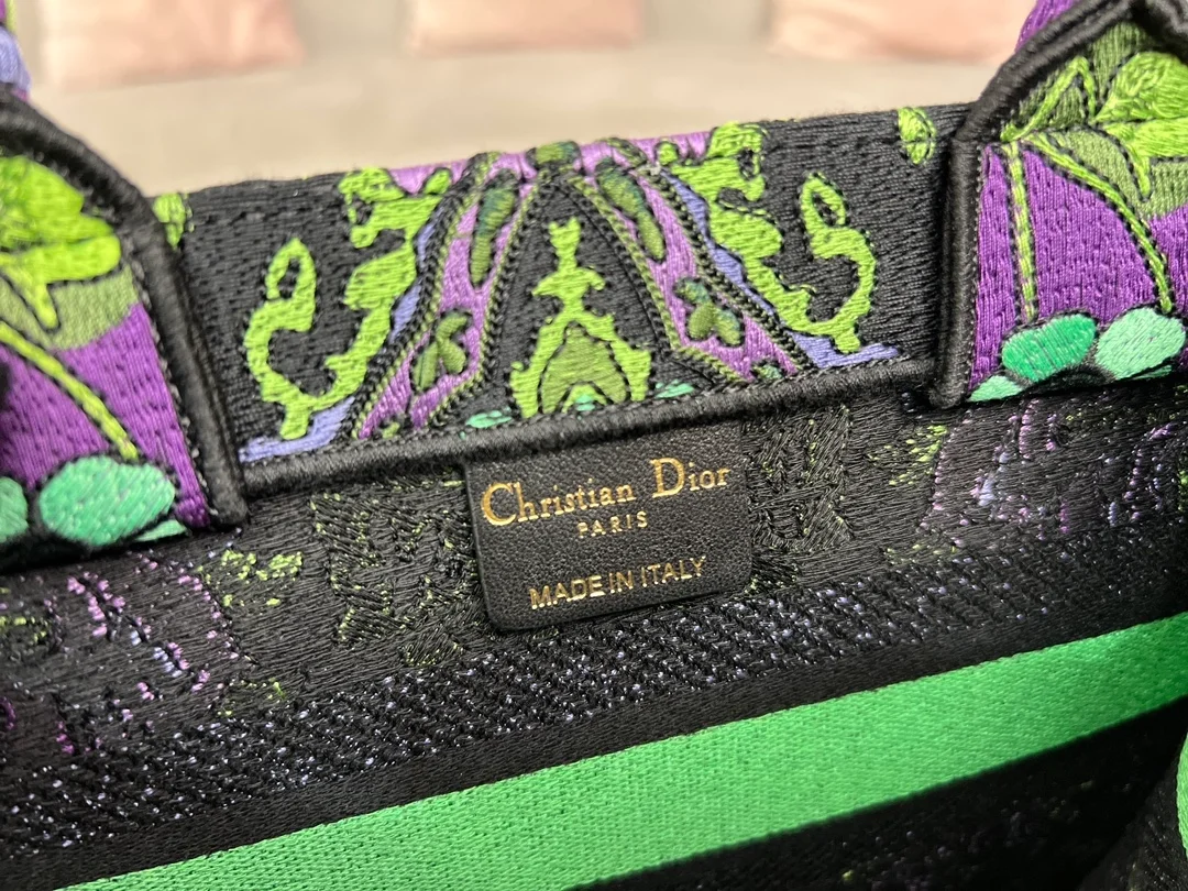 디올 인디언 퍼플 자수 북 토트 스몰 백