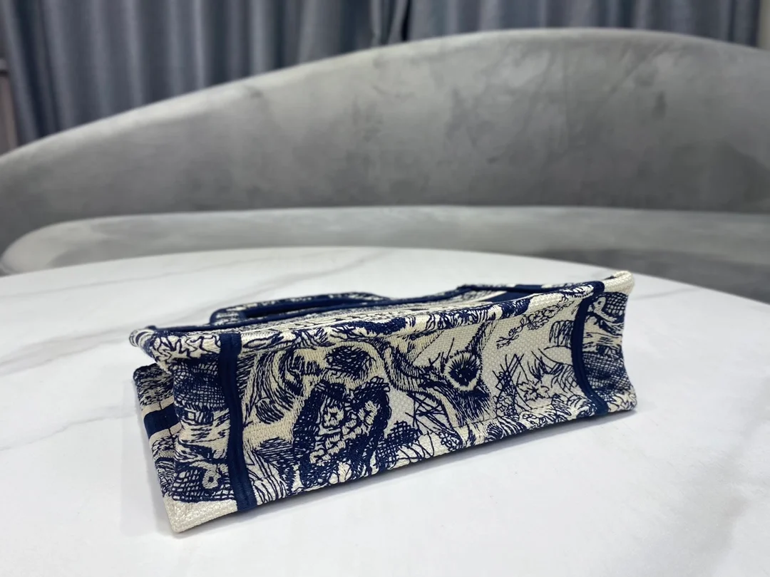 디올 북 토트 미니 백 블루