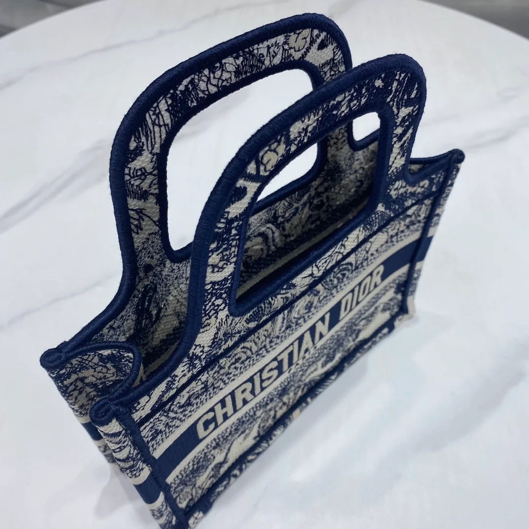 디올 북 토트 미니 백 블루