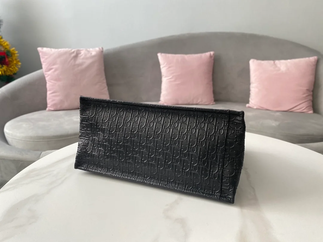 디올 북 토트 레더 미디움 백