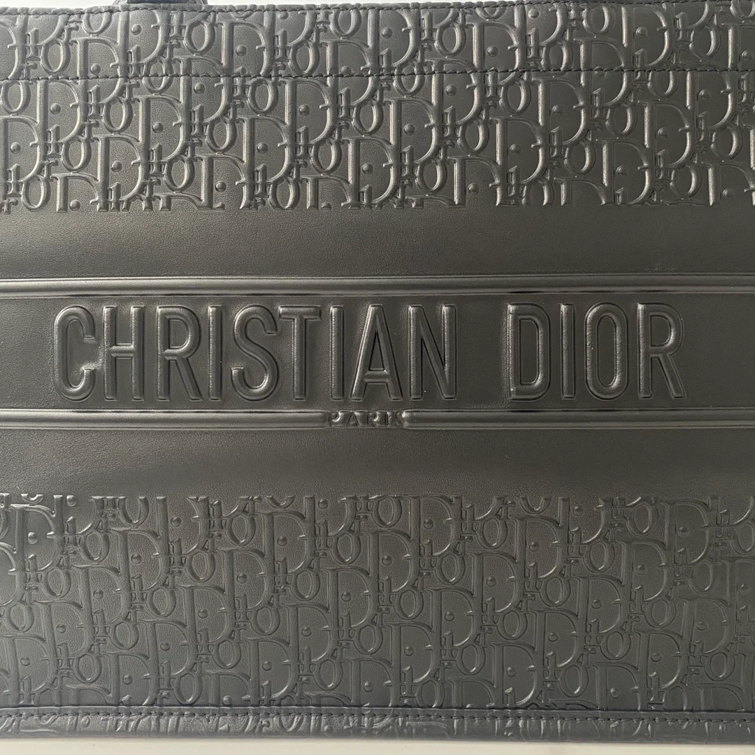 디올 북 토트 레더 미디움 백