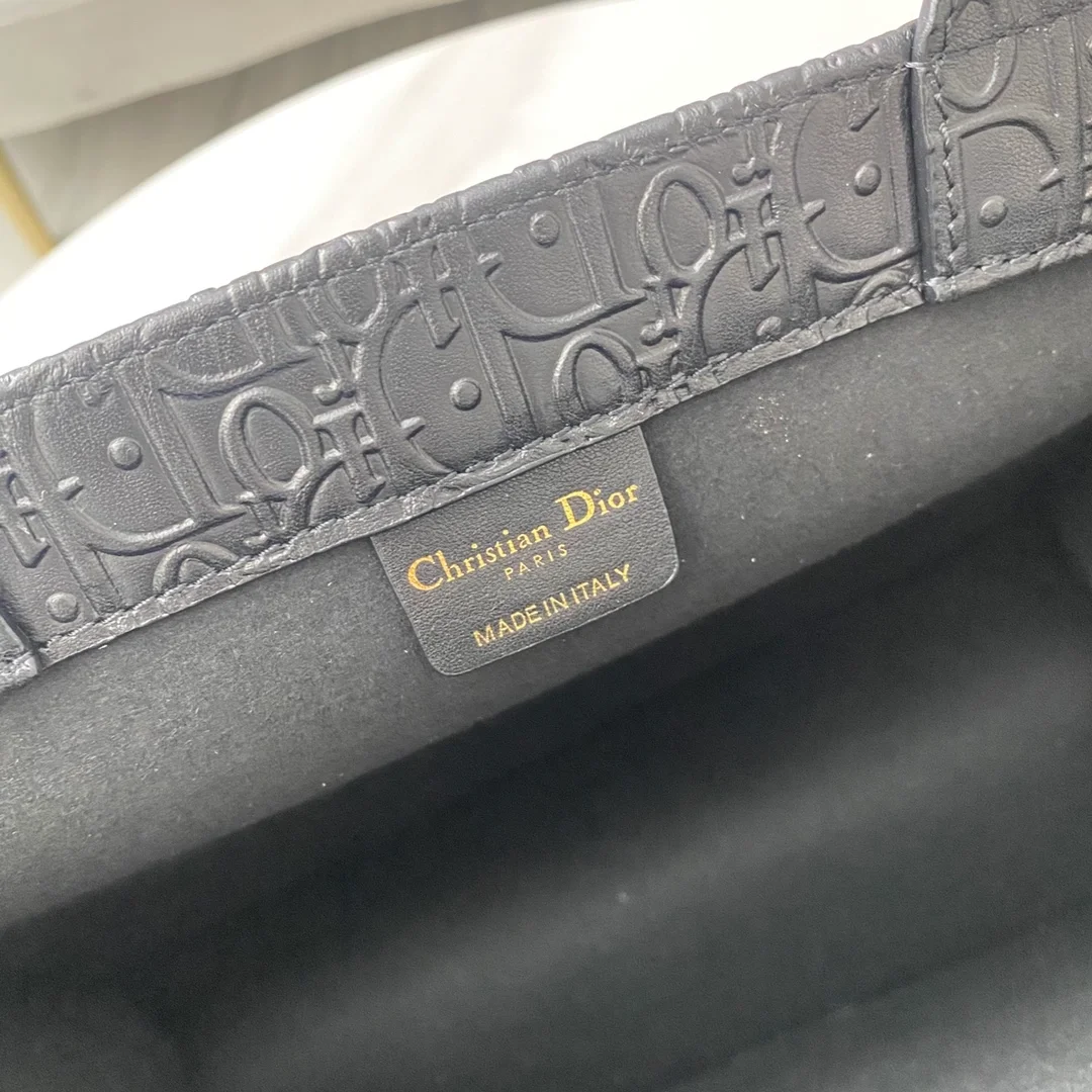 디올 북 토트 레더 미디움 백