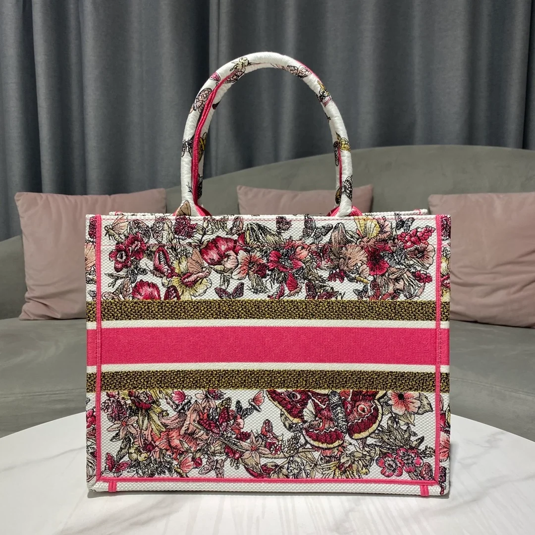 디올 멀티컬러 나비 자수 북 토트 미디움 백