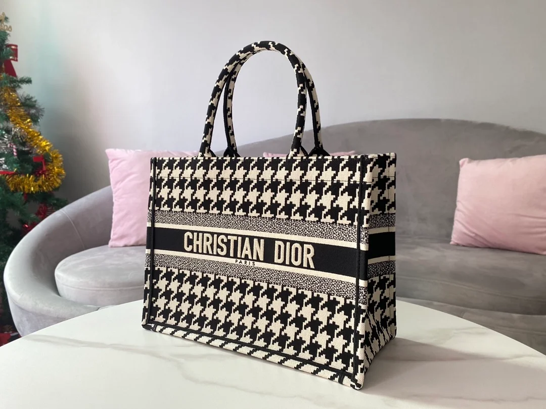 디올 하운즈투스 북 토트 미디움 백