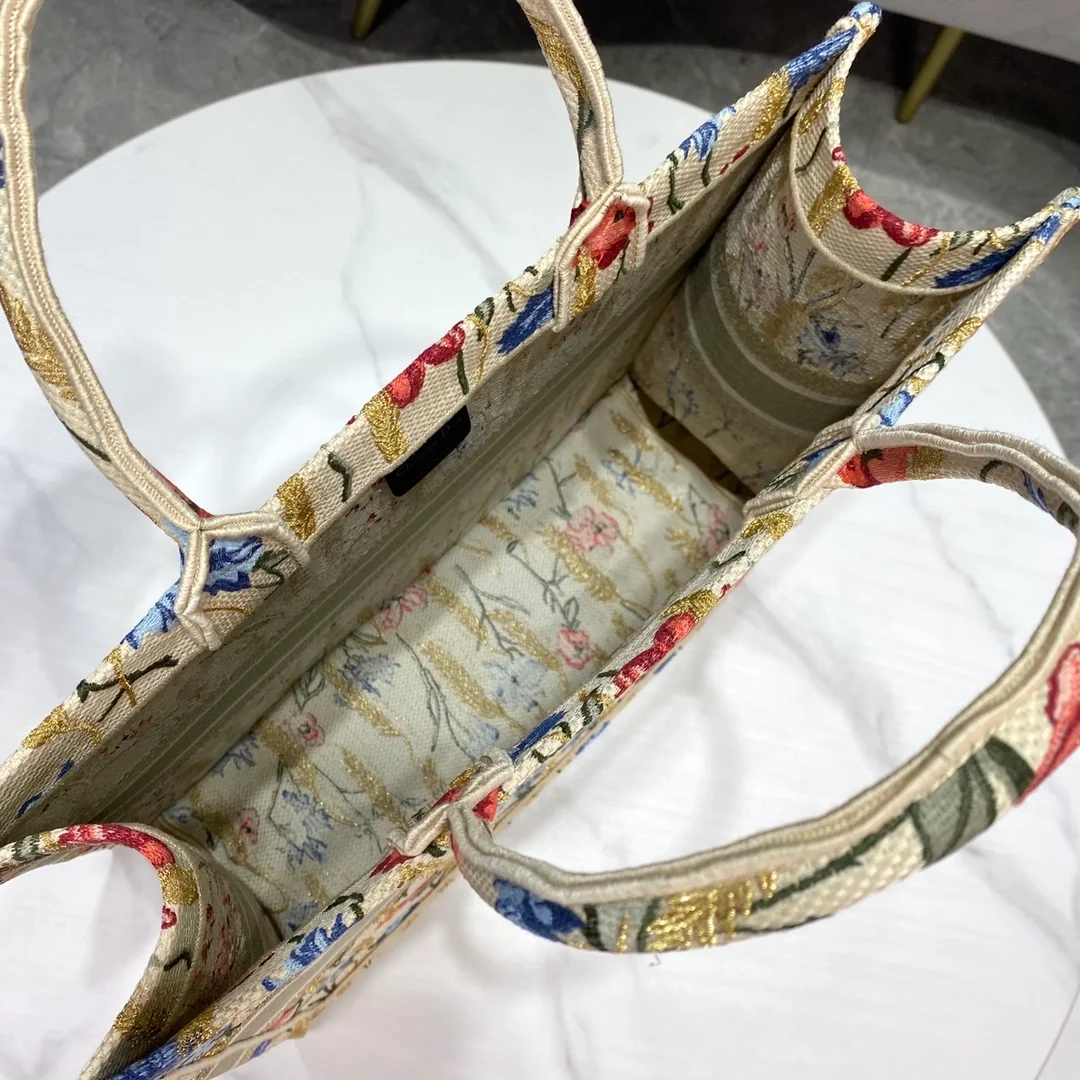 디올 플로라 자수 북 토트 라지 백