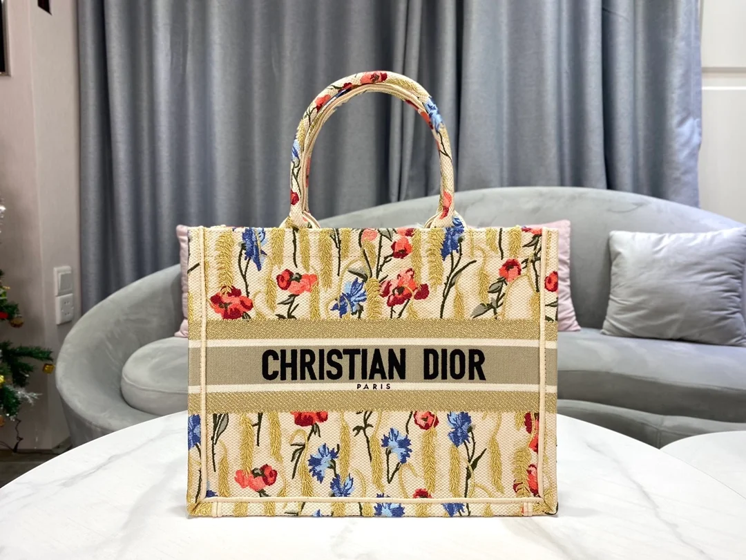 디올 플로라 자수 북 토트 미디움 백