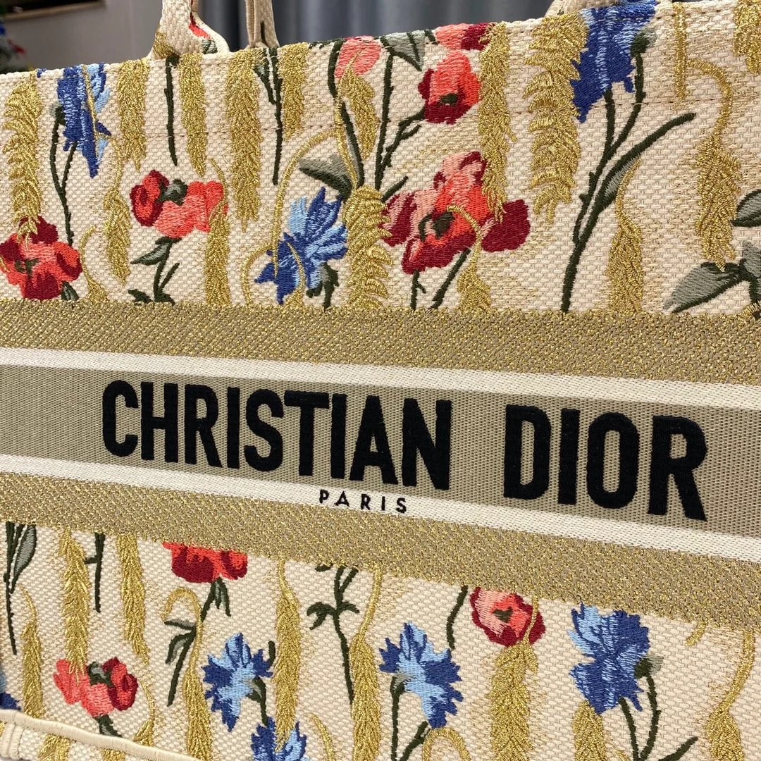 디올 플로라 자수 북 토트 미디움 백