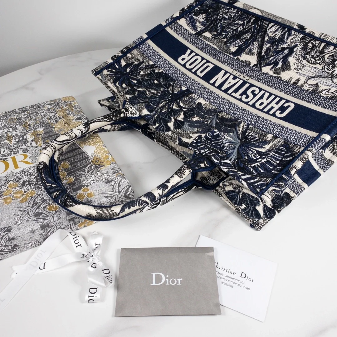 디올 팜트리 북 토트 미디움 백