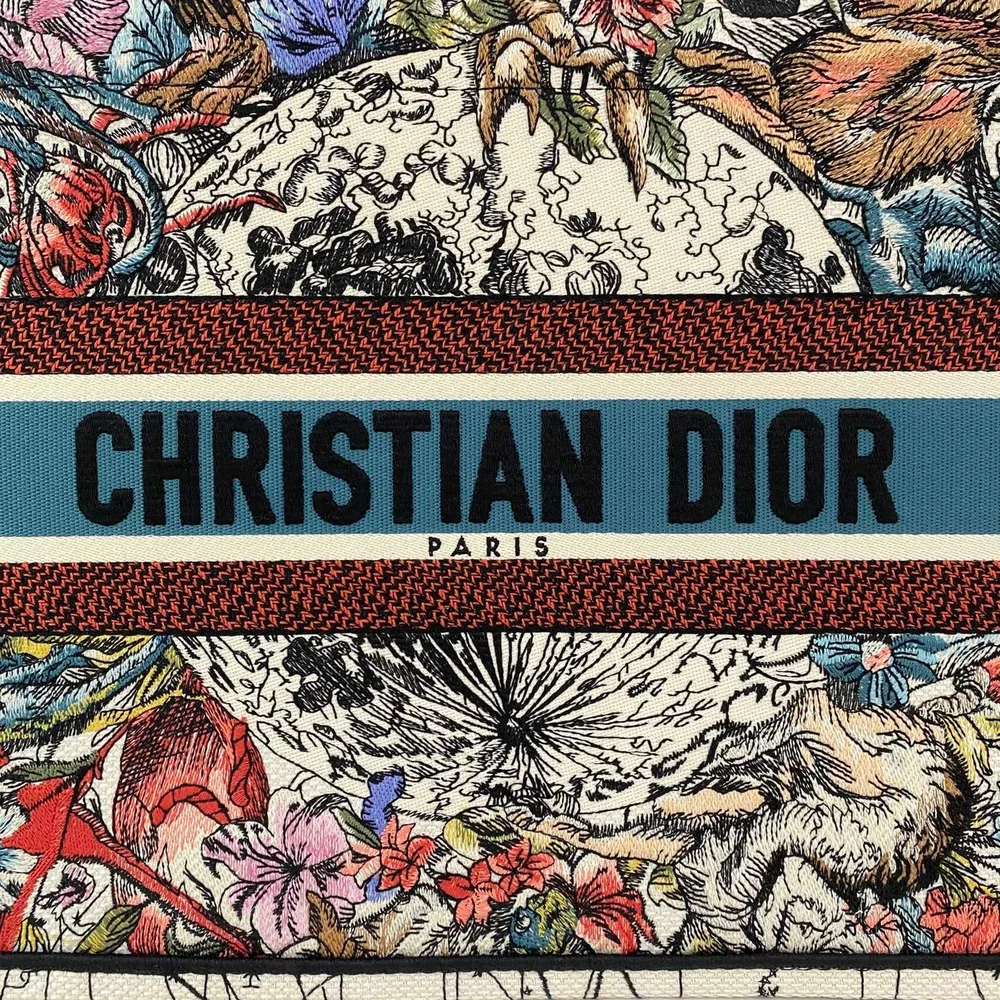 디올 멀티컬러 별자리 자수 북 토트 미디움 백