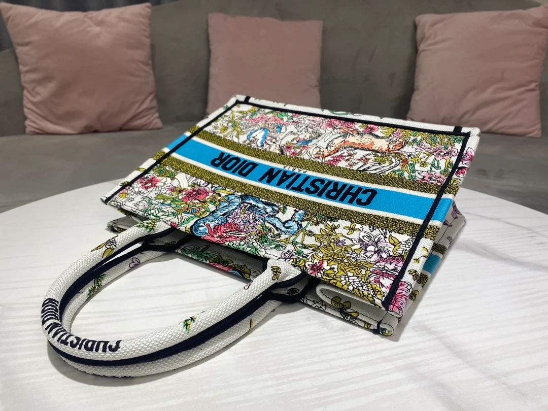 디올 북 토트 라떼 멀티컬러 미디움 백