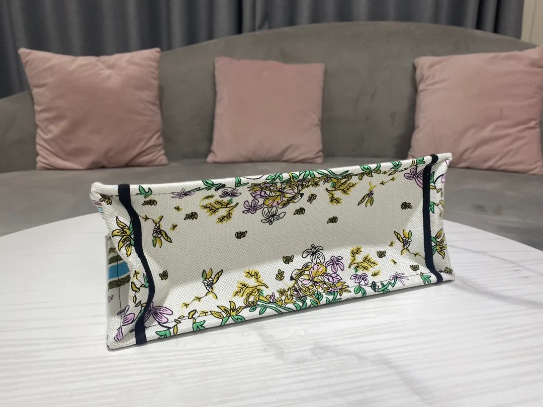 디올 북 토트 라떼 멀티컬러 미디움 백