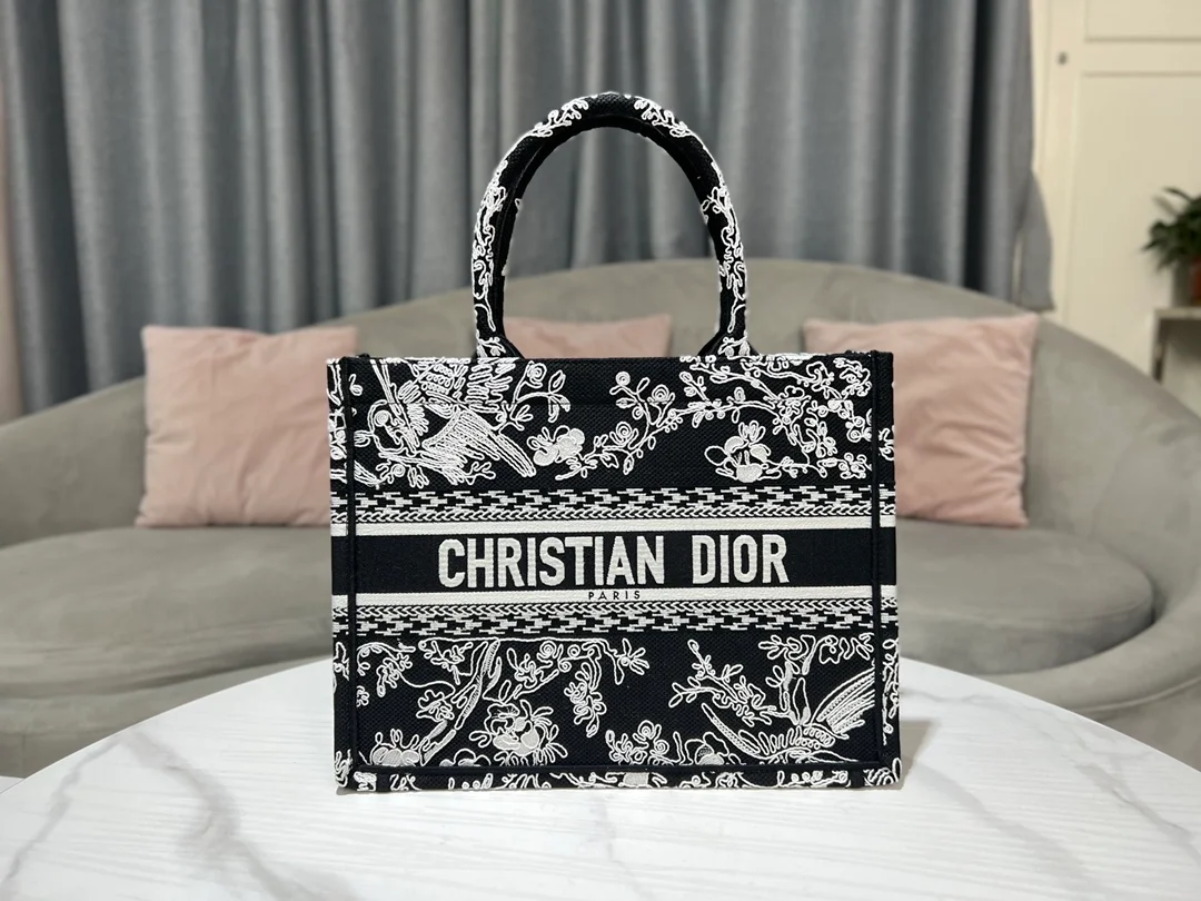 디올 북 토트 블랙 미디움 백