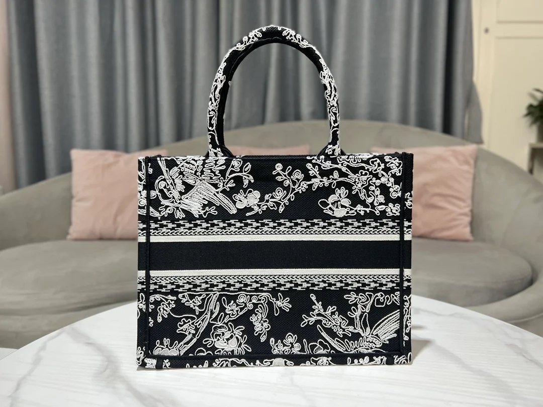 디올 북 토트 블랙 미디움 백