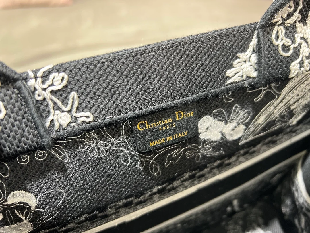 디올 북 토트 블랙 미디움 백