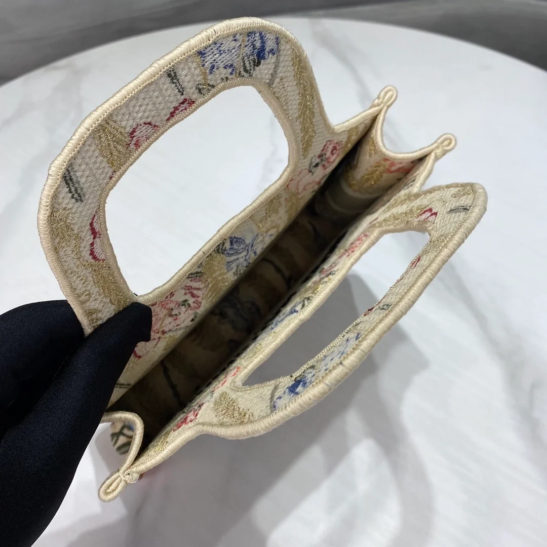 디올 히비스커스 자수 캔버스 미니 북 토트백