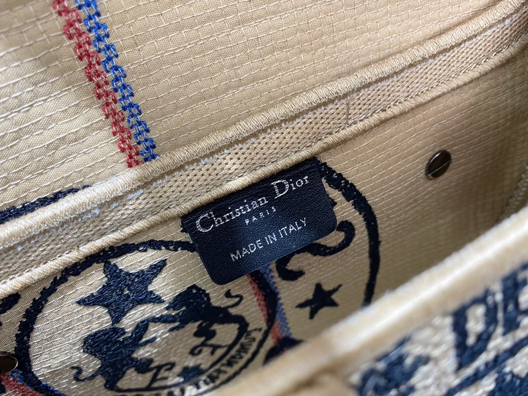 디올 유니온 자수 새들 백 베이지