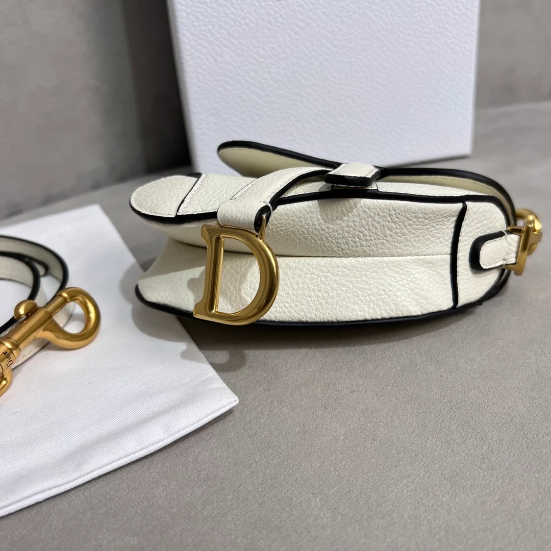 디올 마이크로 새들 백 화이트