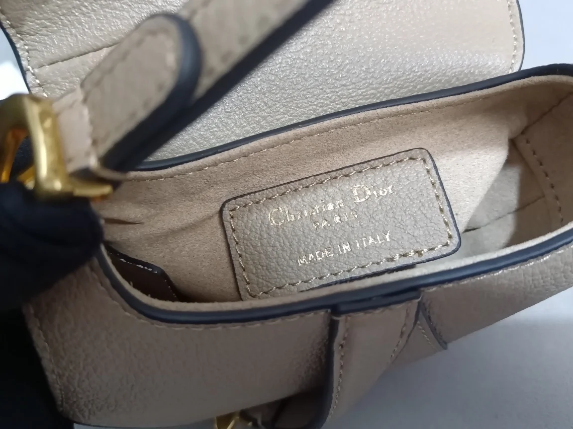 디올 마이크로 새들 백 베이지 카키