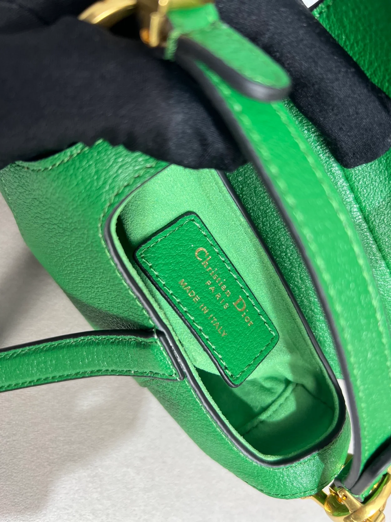 디올 마이크로 새들 백 그린