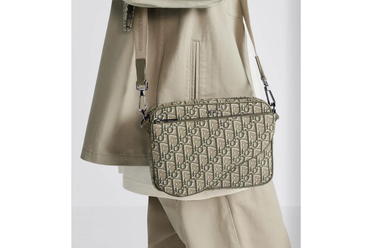 디올 Saddle 카키 오블리크 자카드니 트리플 파우치