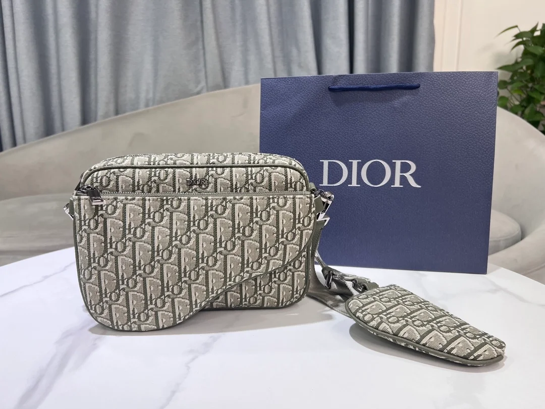 디올 Saddle 카키 오블리크 자카드니 트리플 파우치