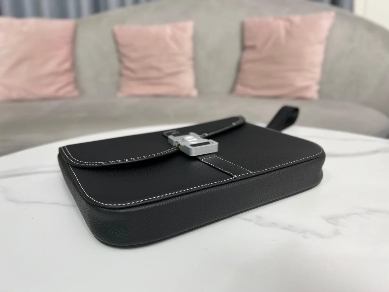 디올 새들 A4 파우치 클러치 백 블랙