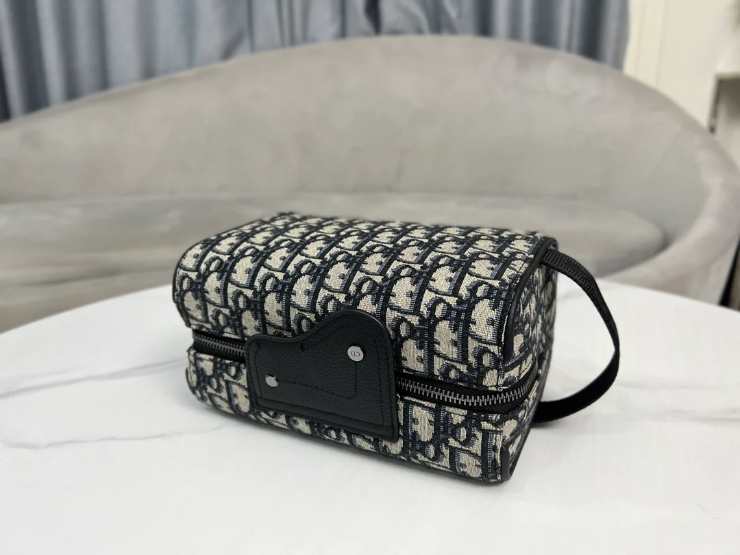 디올 Lingot 토일레트리 케이스