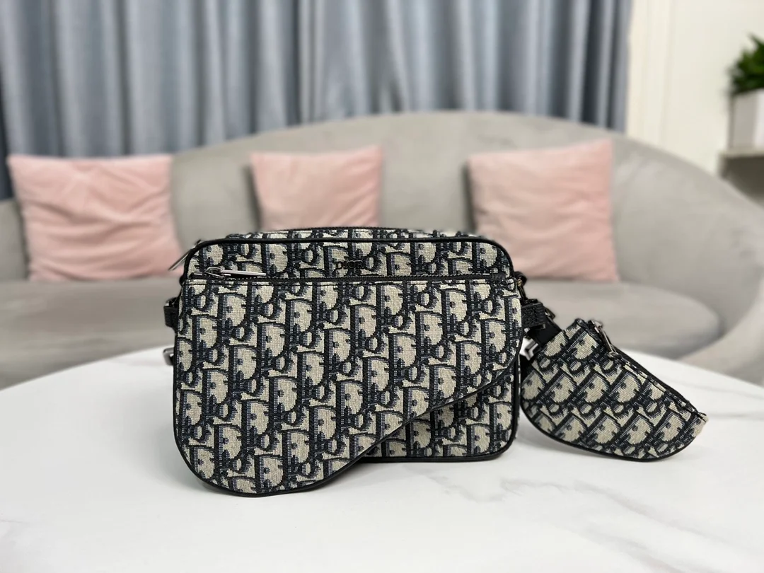 디올 새들 트리플 파우치 베이지