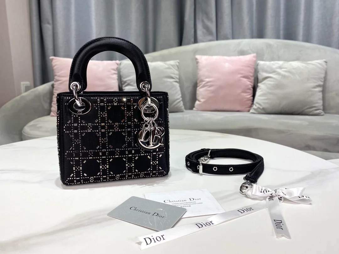 디올 레이디 블랙 라인 스톤 미니 백
