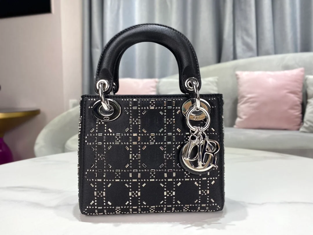 디올 레이디 블랙 라인 스톤 미니 백
