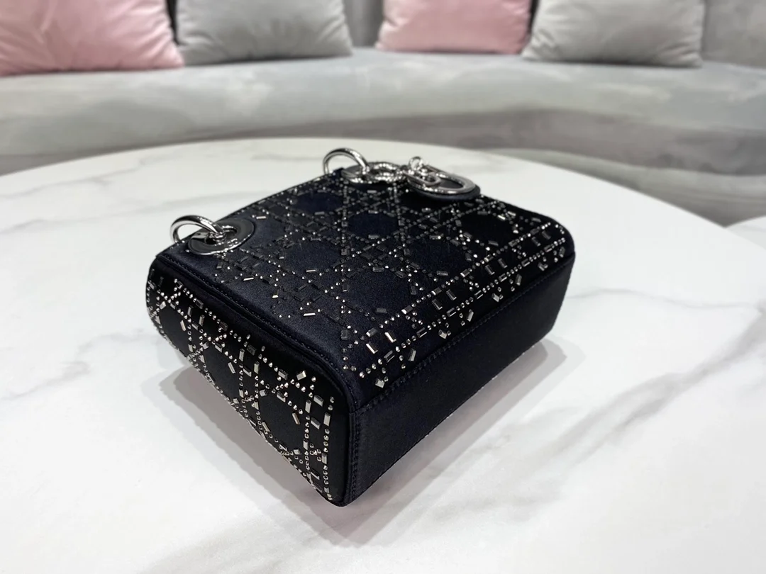 디올 레이디 블랙 라인 스톤 미니 백