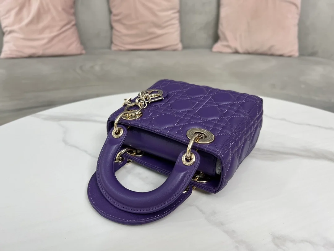 디올 레이디 미니 백 퍼플