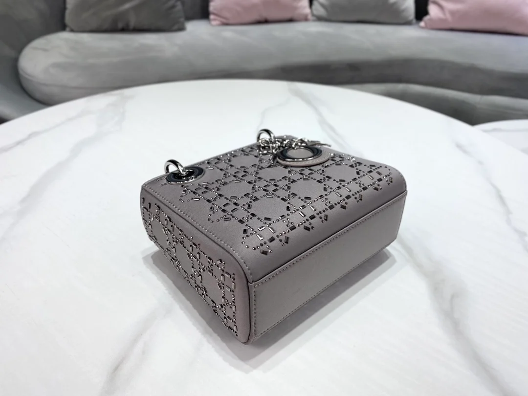 디올 레이디 그레이 라인 스톤 미니 백